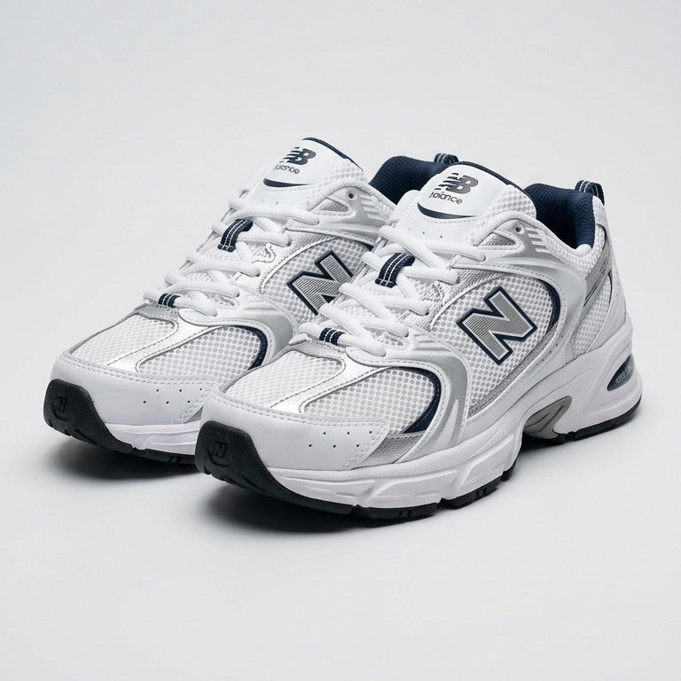 New Balance 530 - Blanco / Plata