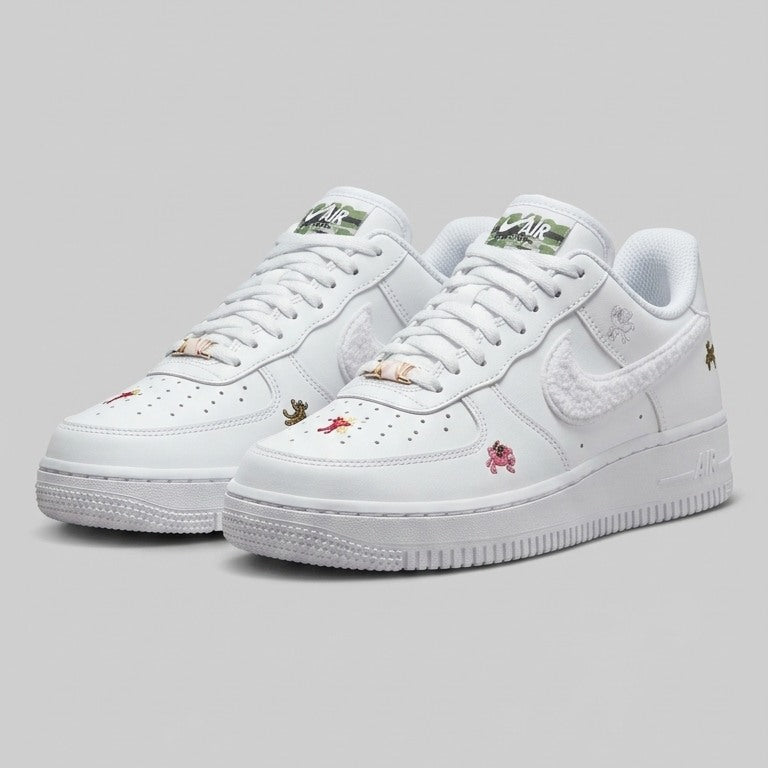 Nike Air Force 1 '07 - Blanco con parches