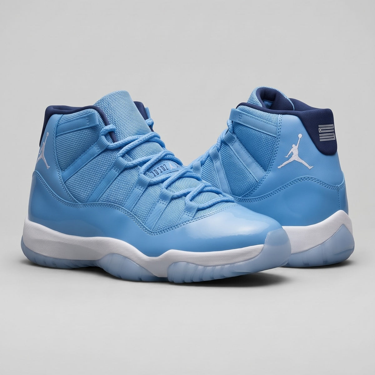 Air Jordan 11 Retro - Azul claro