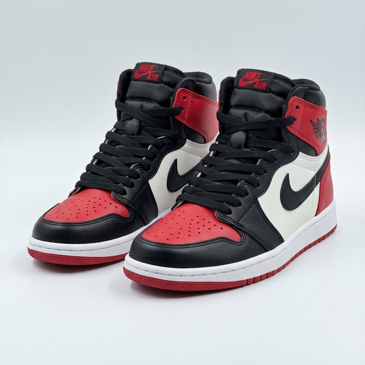 Air Jordan 1 Retro High OG "Bred Toe"